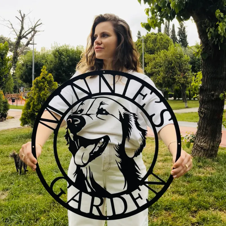 Custom Golden Retriever Name Metal Wall Decor
